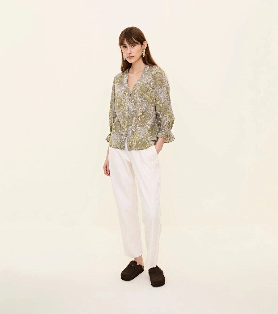 blommande blus
